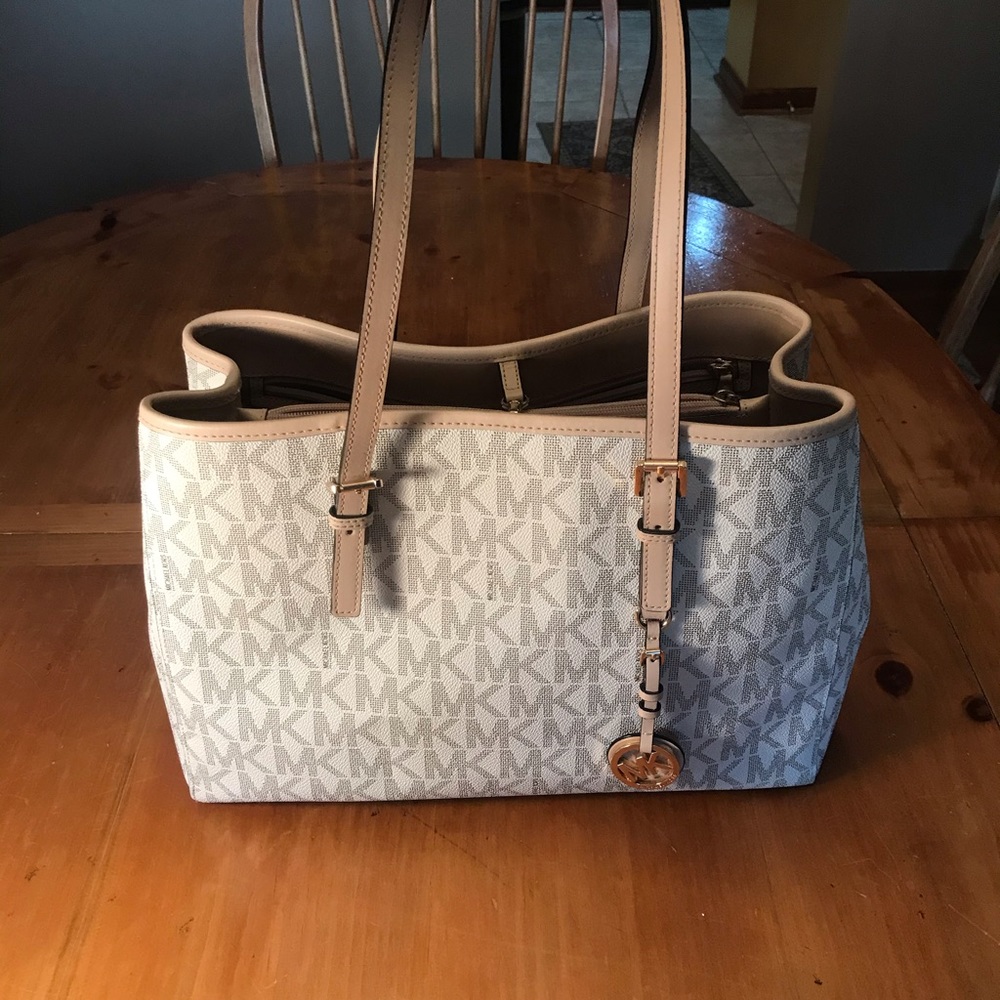 Michael Kors Jet Set Travel Tote